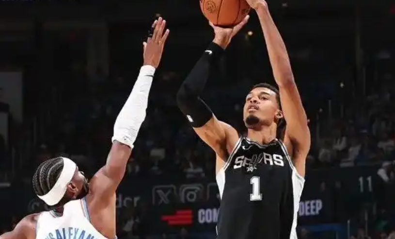 雷霆VS马刺前瞻：西部第一PK西部第二，马刺横扫？雷霆避免被四杀