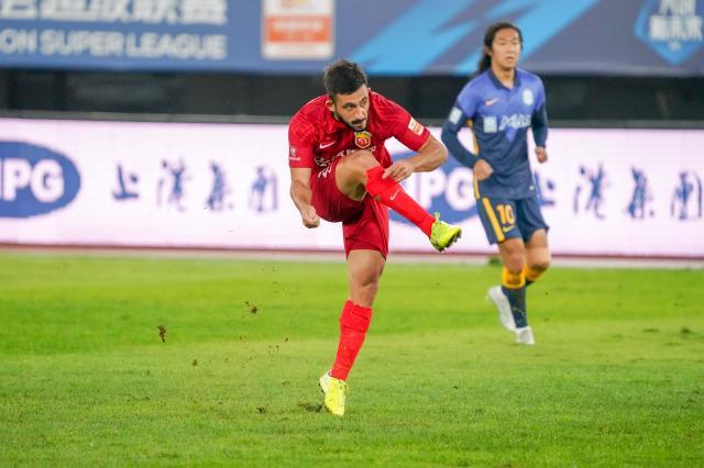 开云体育下载APP-巴尔加斯首球遗憾被吹 莱科谨慎“58”未能再连线